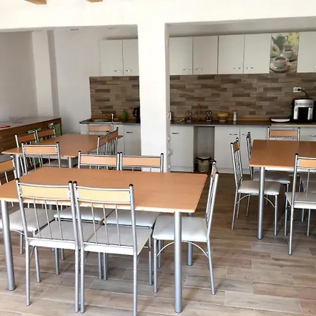 Casa Dintre Brazi אכסניה